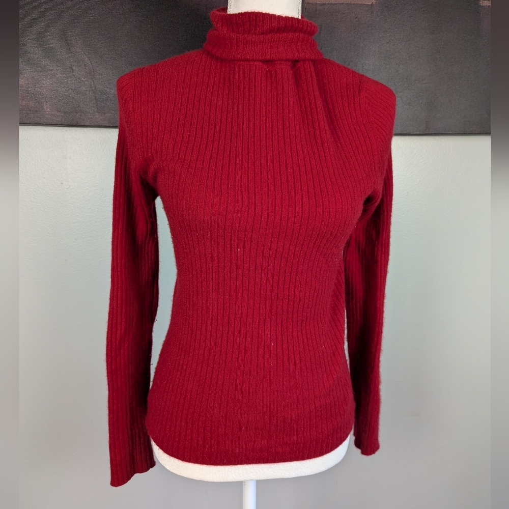 Cashmere red turtleneck sweater